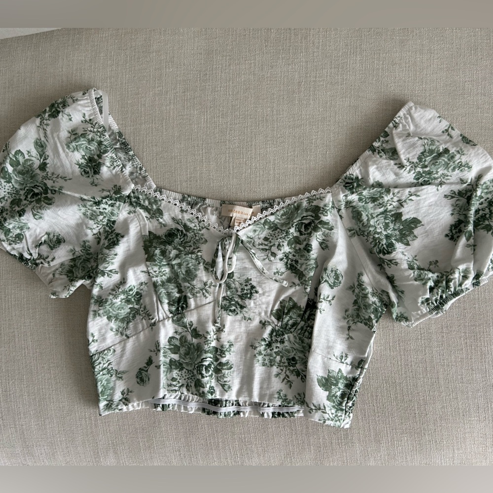 Romantic Peasant Boho Floral Crop Top NWT - Picture 8 of 12
